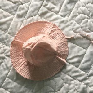 ⚪ 3/$15 H&M pink baby girl cotton sunhat with tie 9-12 month